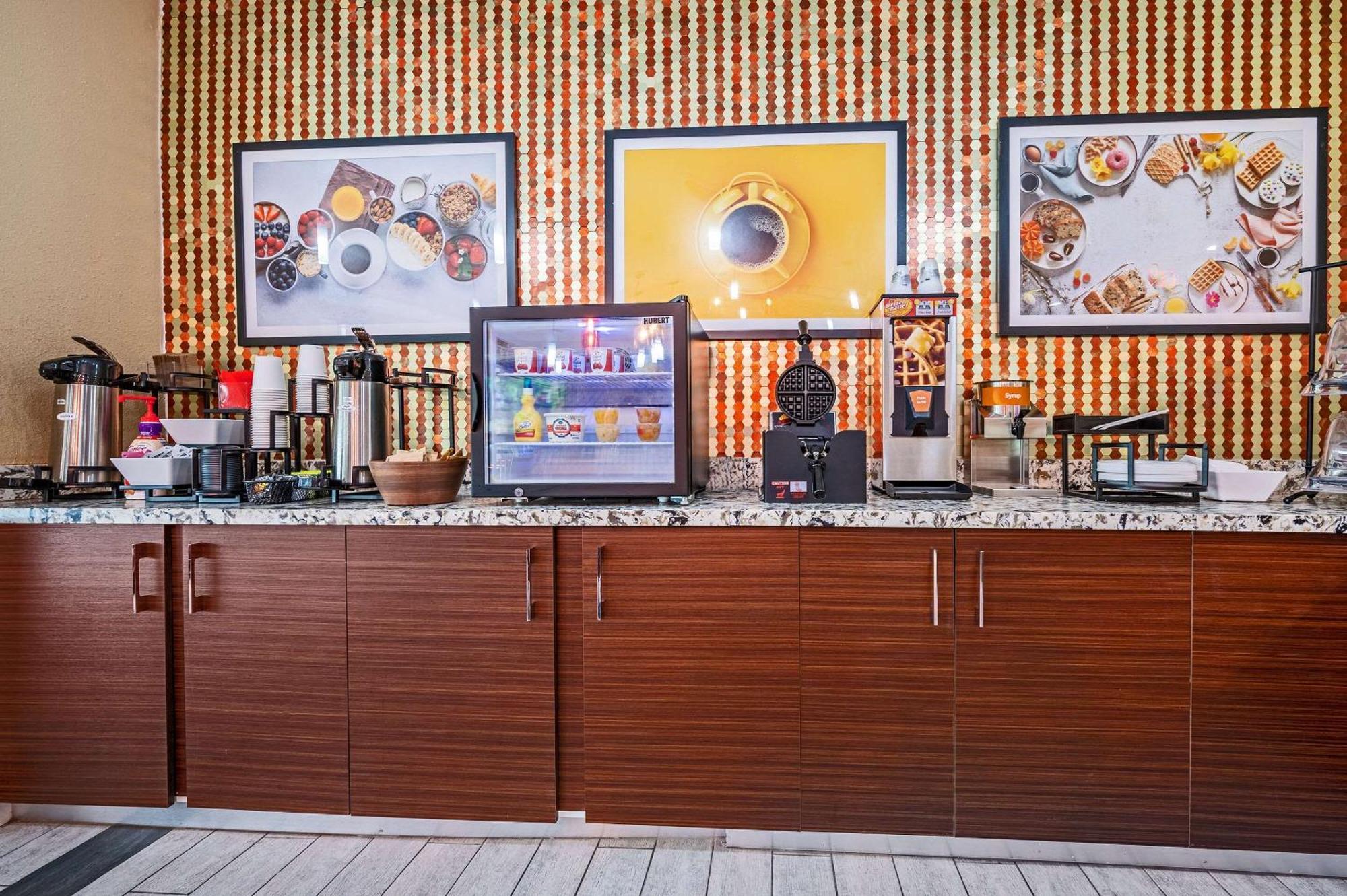 The Leo Collection Detroit, Ascend Hotel Collection Lincoln Park Kültér fotó